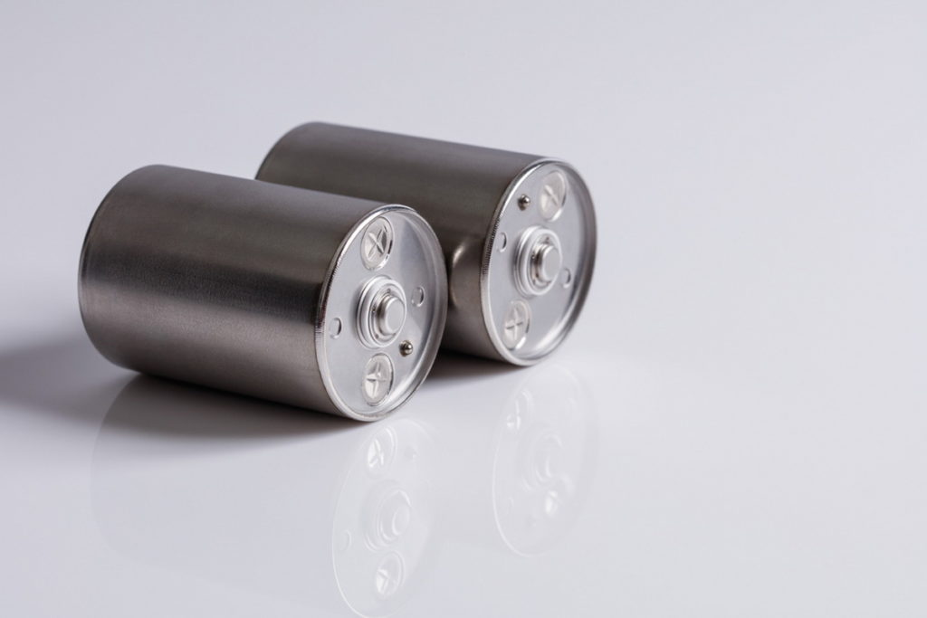 NKK在生產隔離膜紙的製程中，採用蘭精™萊賽爾纖維，讓鋰離子電池、雙電層電容器與鹼性電池和功能材料等產品組合成為業界標竿。